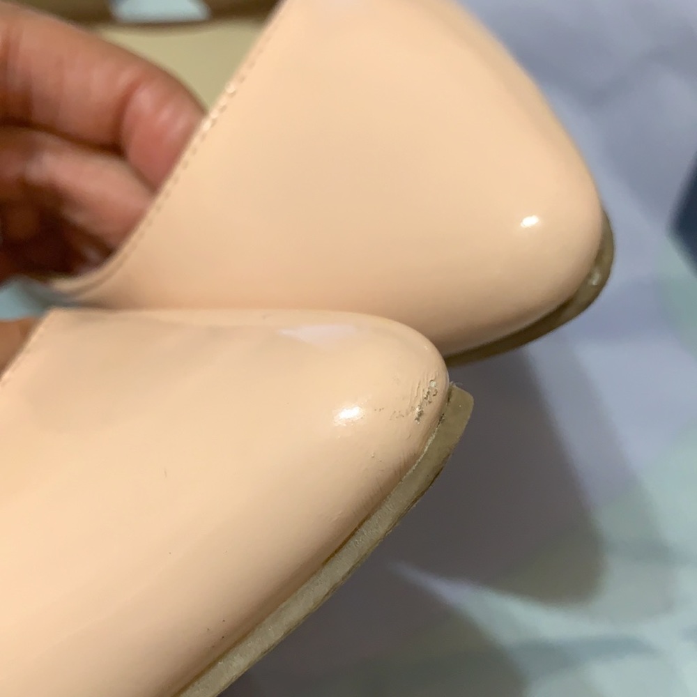 9&Co pointed toe flats with cutouts. - Picture 9 of 9